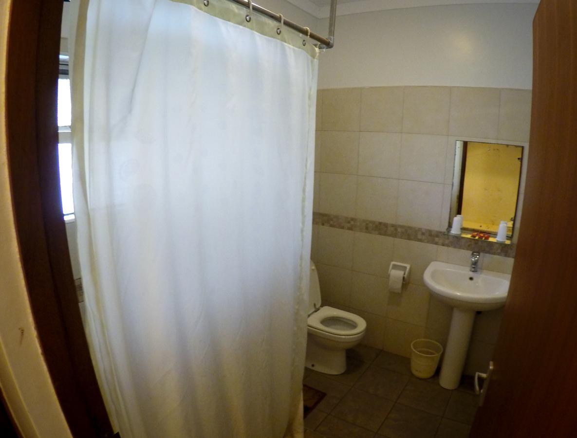 ניירובי Amani Gardens Inn מראה חיצוני תמונה