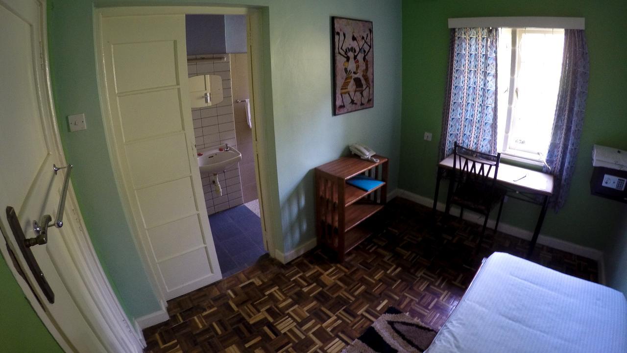 ניירובי Amani Gardens Inn מראה חיצוני תמונה